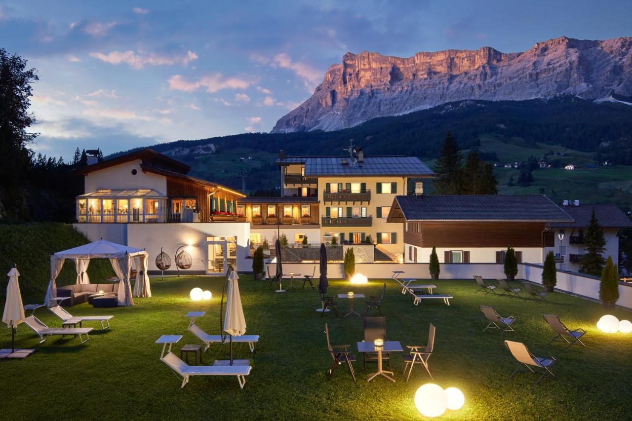 Dolomites Wellness Hotel Savoy La Villa  Exterior foto